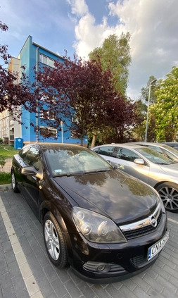 Opel Astra cena 11800 przebieg: 266258, rok produkcji 2009 z Bydgoszcz małe 67